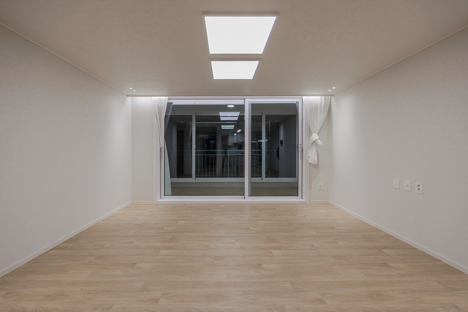 /user/i/idamdesign/editor/2606/42a1e74e2df3af988e53a8ef0339722c_1780291038_5251.jpg 이미지크게보기
