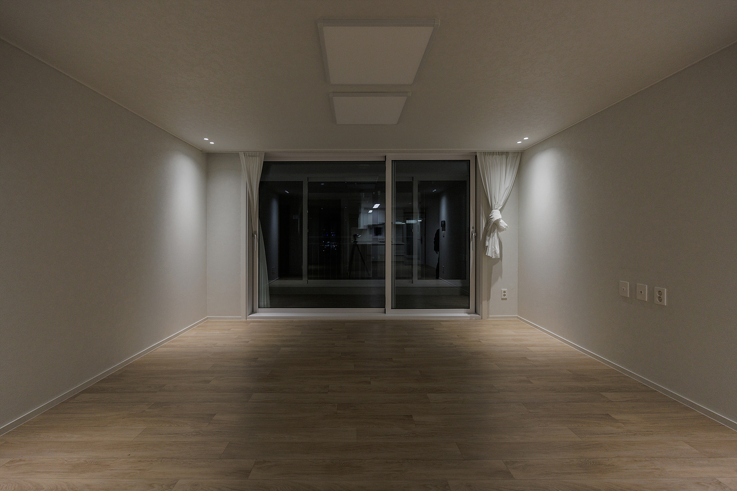 /user/i/idamdesign/editor/2606/42a1e74e2df3af988e53a8ef0339722c_1780291038_7281.jpg 이미지크게보기