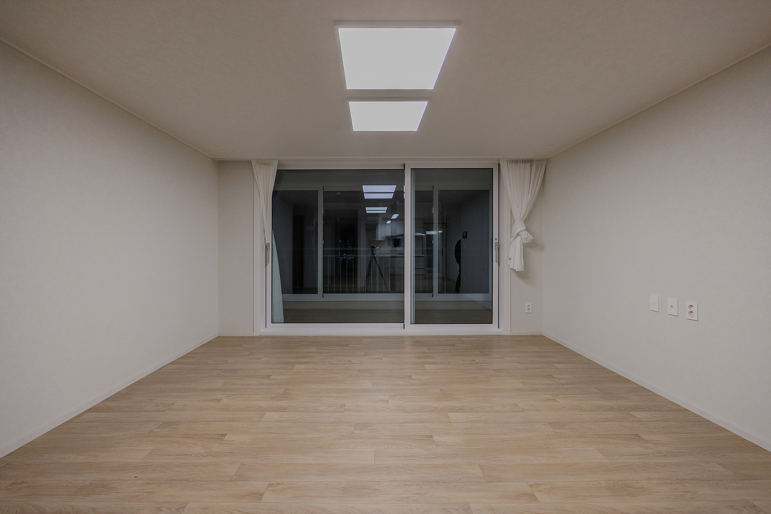 /user/i/idamdesign/editor/2606/42a1e74e2df3af988e53a8ef0339722c_1780291038_9155.jpg 이미지크게보기
