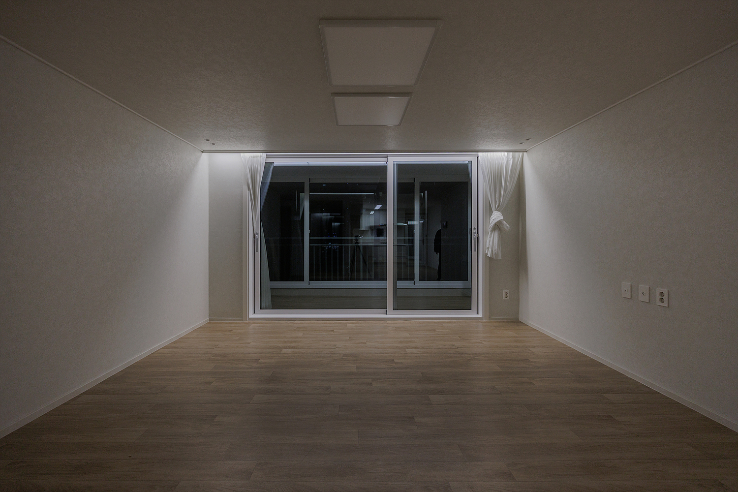 /user/i/idamdesign/editor/2606/42a1e74e2df3af988e53a8ef0339722c_1780291039_2753.jpg 이미지크게보기
