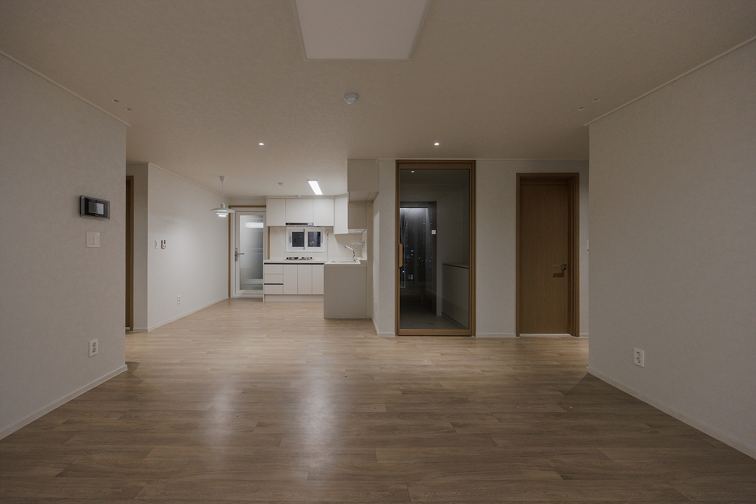/user/i/idamdesign/editor/2606/42a1e74e2df3af988e53a8ef0339722c_1780291039_8715.jpg 이미지크게보기