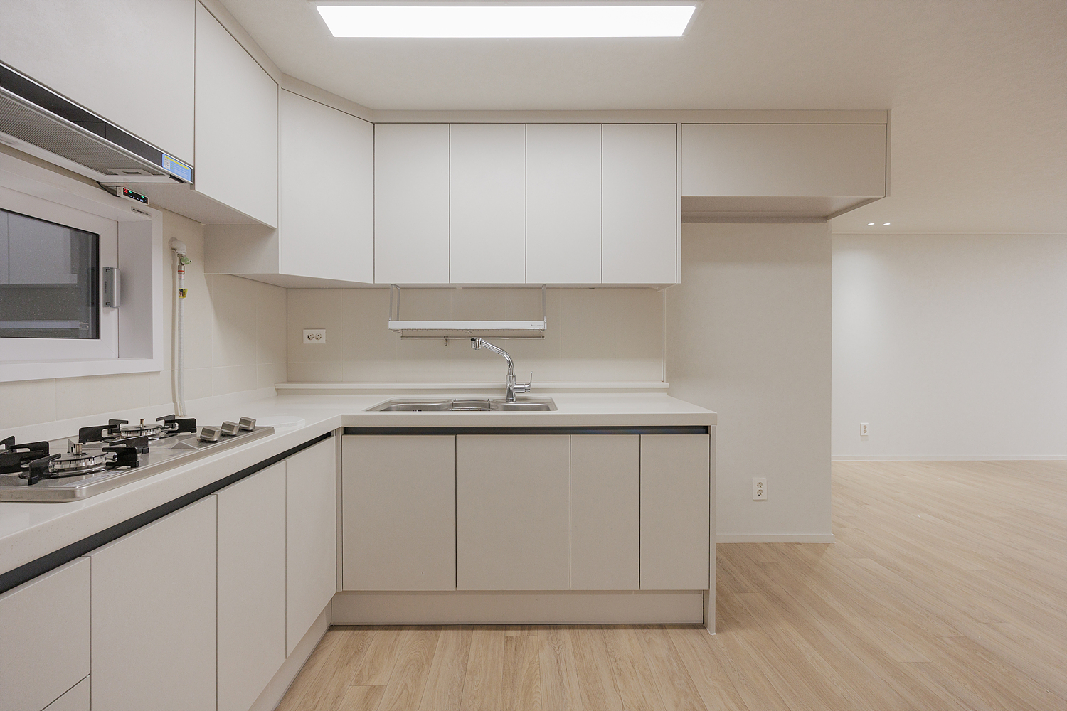 /user/i/idamdesign/editor/2606/42a1e74e2df3af988e53a8ef0339722c_1780291047_9196.jpg 이미지크게보기