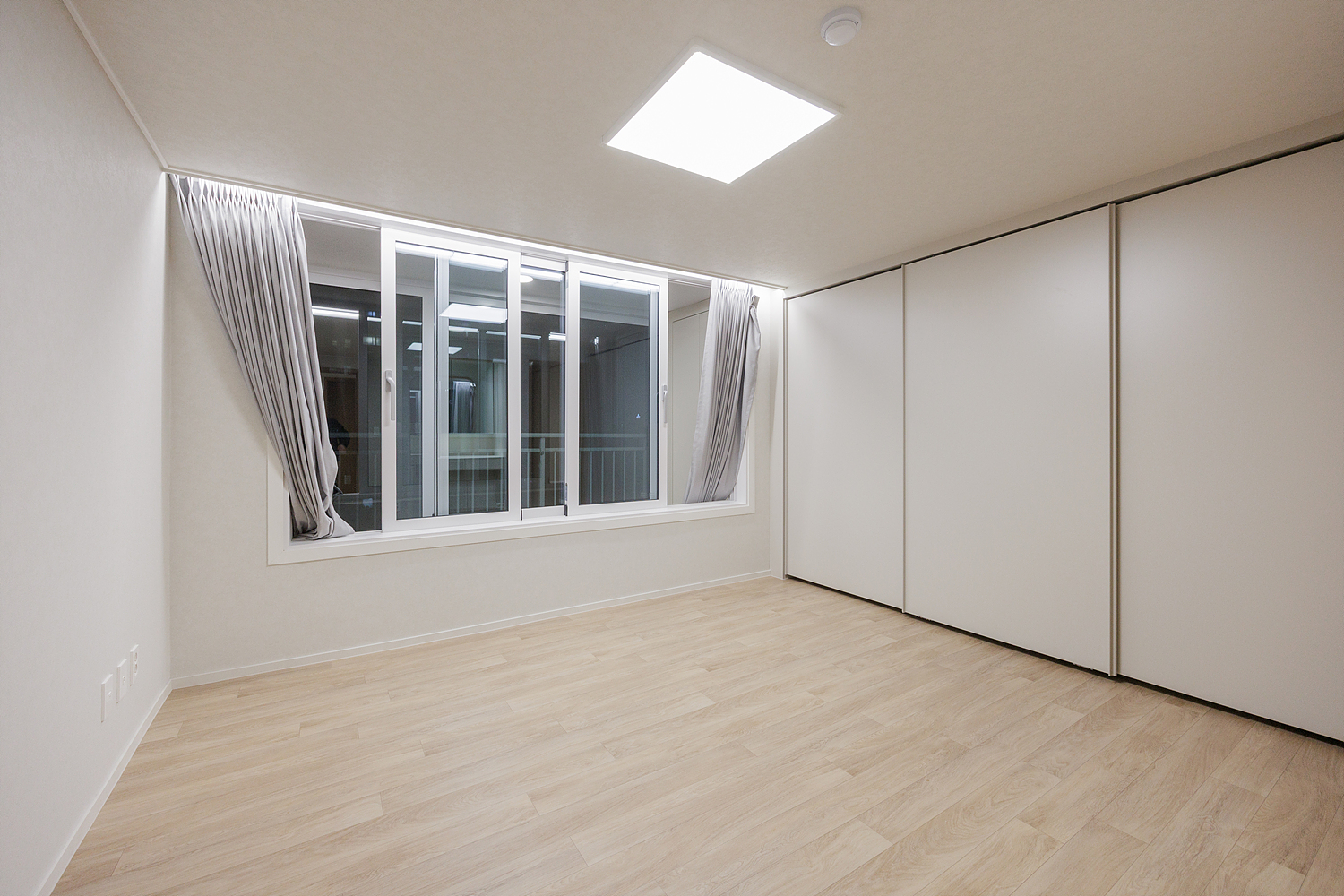 /user/i/idamdesign/editor/2606/42a1e74e2df3af988e53a8ef0339722c_1780291050_6215.jpg 이미지크게보기