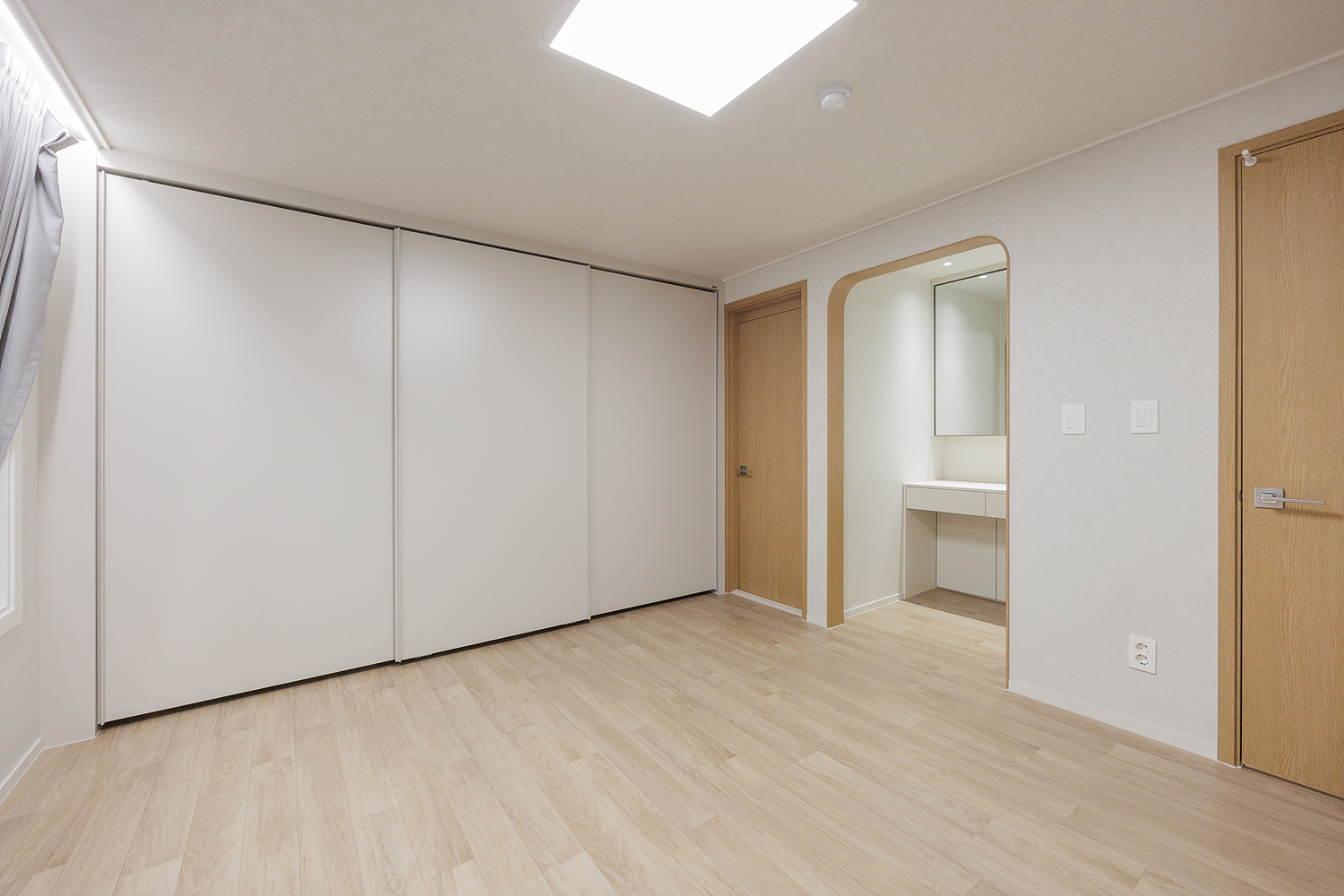 /user/i/idamdesign/editor/2606/42a1e74e2df3af988e53a8ef0339722c_1780291051_2246.jpg 이미지크게보기