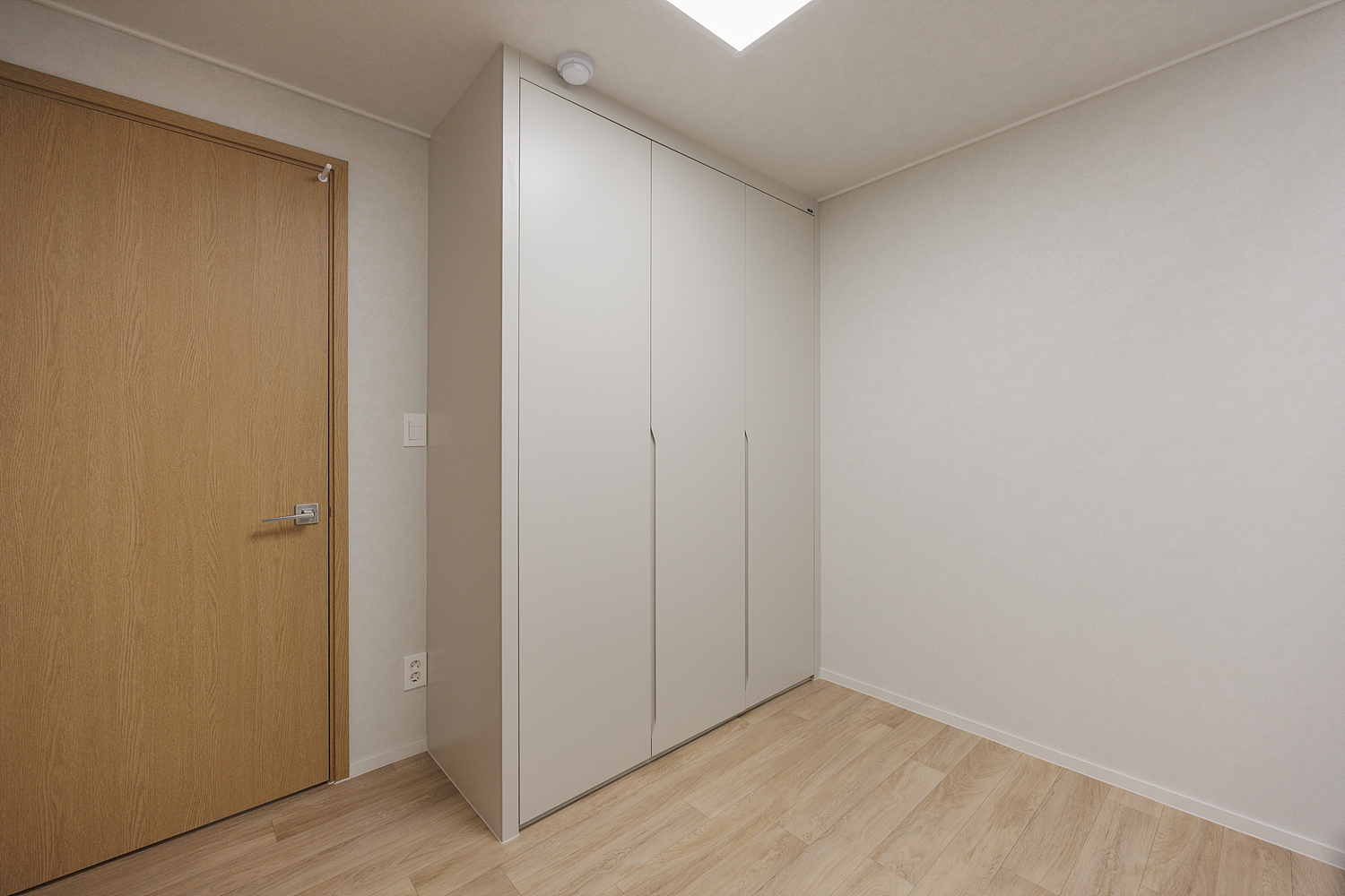 /user/i/idamdesign/editor/2606/42a1e74e2df3af988e53a8ef0339722c_1780291092_8838.jpg 이미지크게보기
