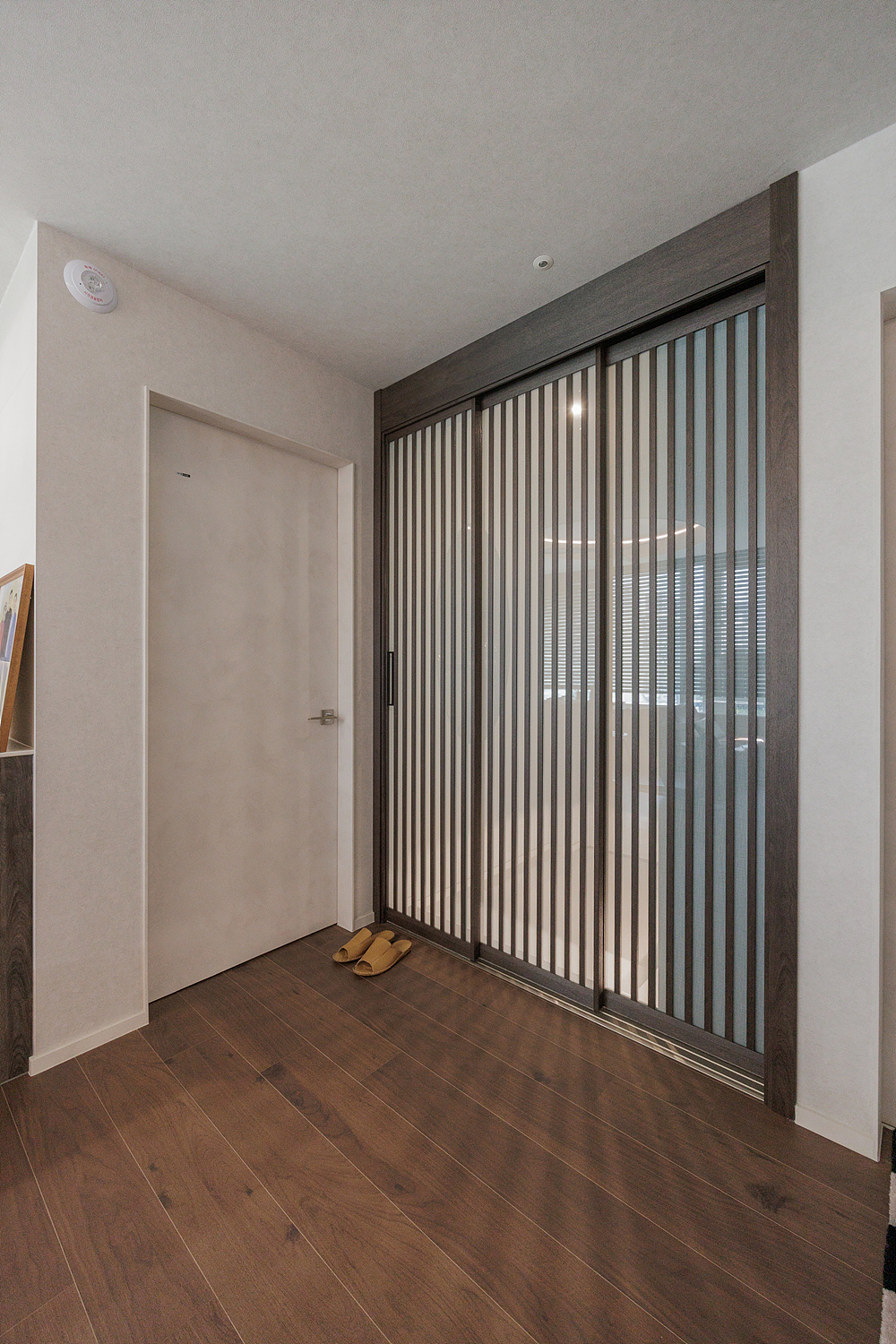 /user/i/idamdesign/editor/2606/534321f7b1a597927066025f0af43e4d_1782791328_0912.jpg 이미지크게보기
