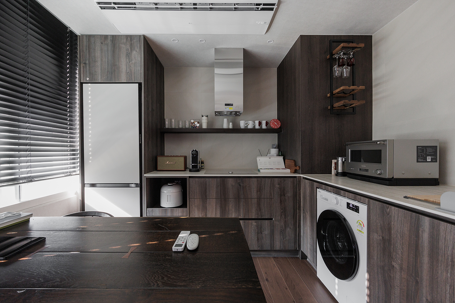 /user/i/idamdesign/editor/2606/534321f7b1a597927066025f0af43e4d_1782791620_9906.jpg 이미지크게보기