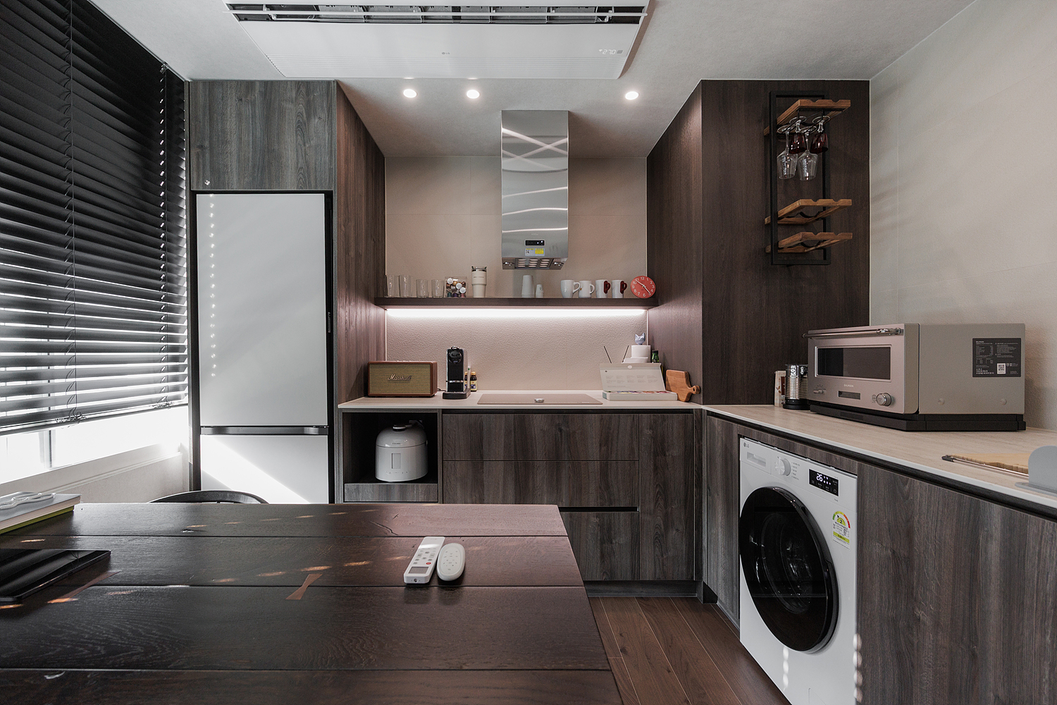 /user/i/idamdesign/editor/2606/534321f7b1a597927066025f0af43e4d_1782791621_2168.jpg 이미지크게보기