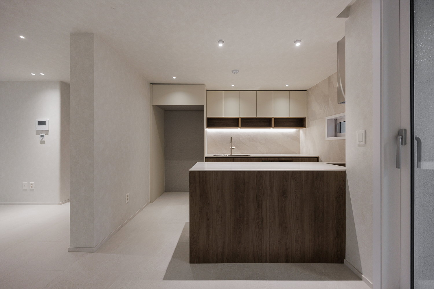 /user/i/idamdesign/editor/2606/773a9ec4f27fc89297e5f6420b09397a_1782102941_3442.jpg 이미지크게보기