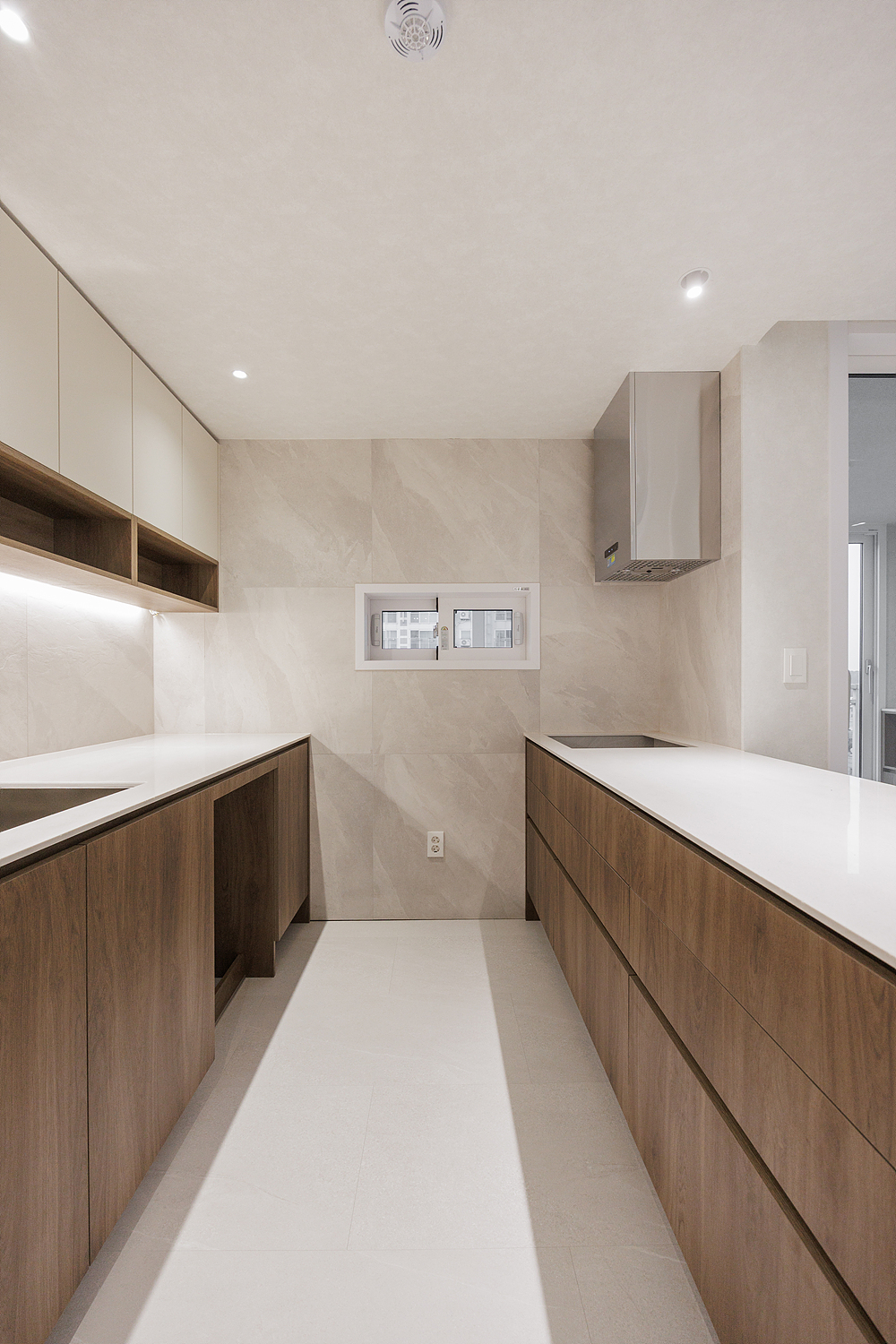 /user/i/idamdesign/editor/2606/773a9ec4f27fc89297e5f6420b09397a_1782102942_7385.jpg 이미지크게보기