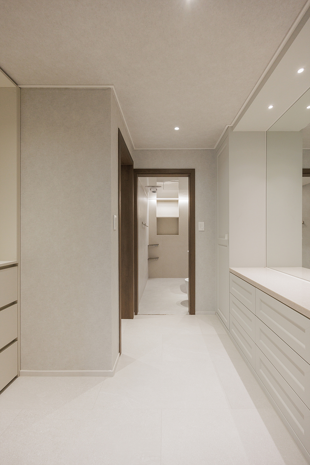 /user/i/idamdesign/editor/2606/773a9ec4f27fc89297e5f6420b09397a_1782102962_5758.jpg 이미지크게보기