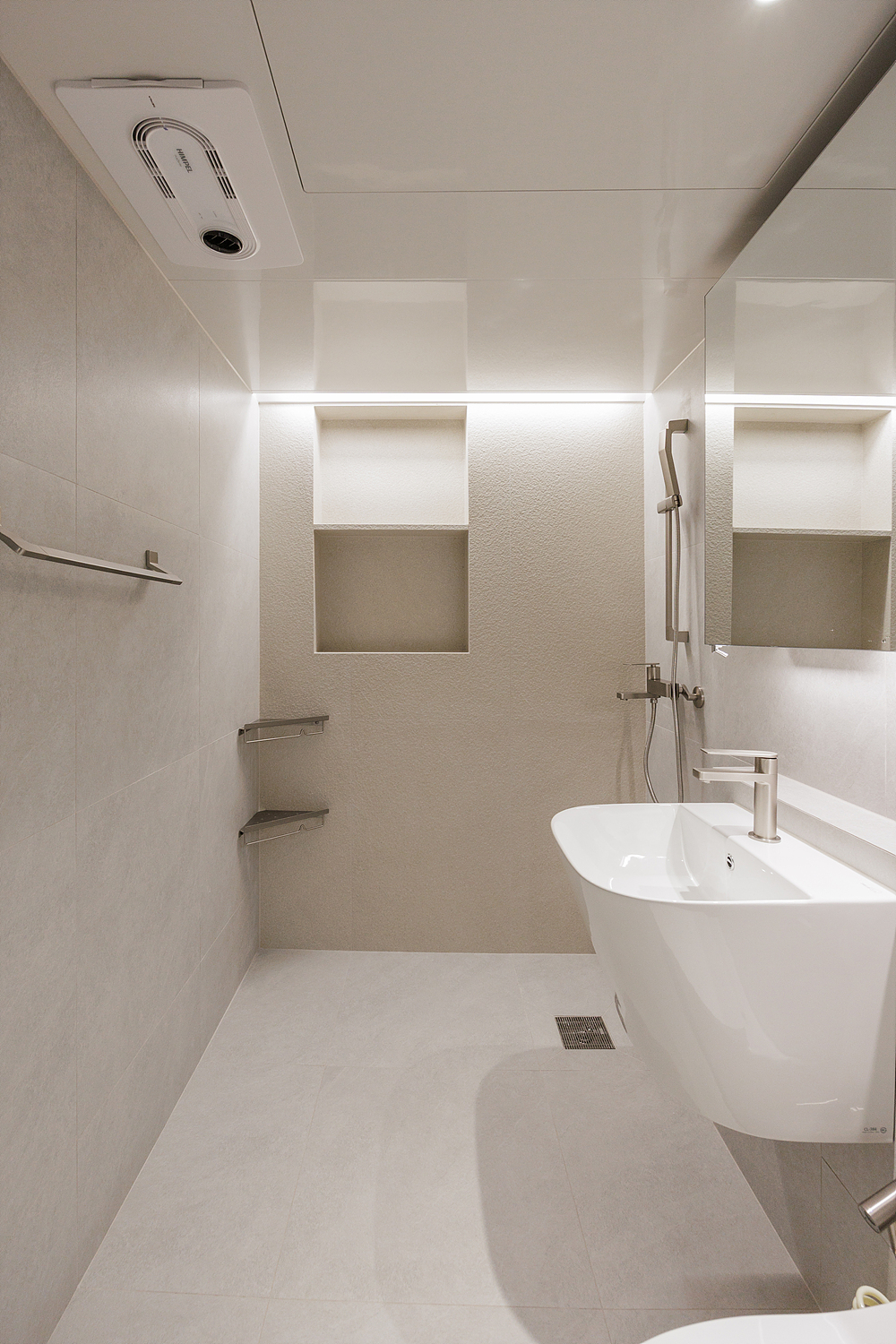 /user/i/idamdesign/editor/2606/773a9ec4f27fc89297e5f6420b09397a_1782102963_3648.jpg 이미지크게보기