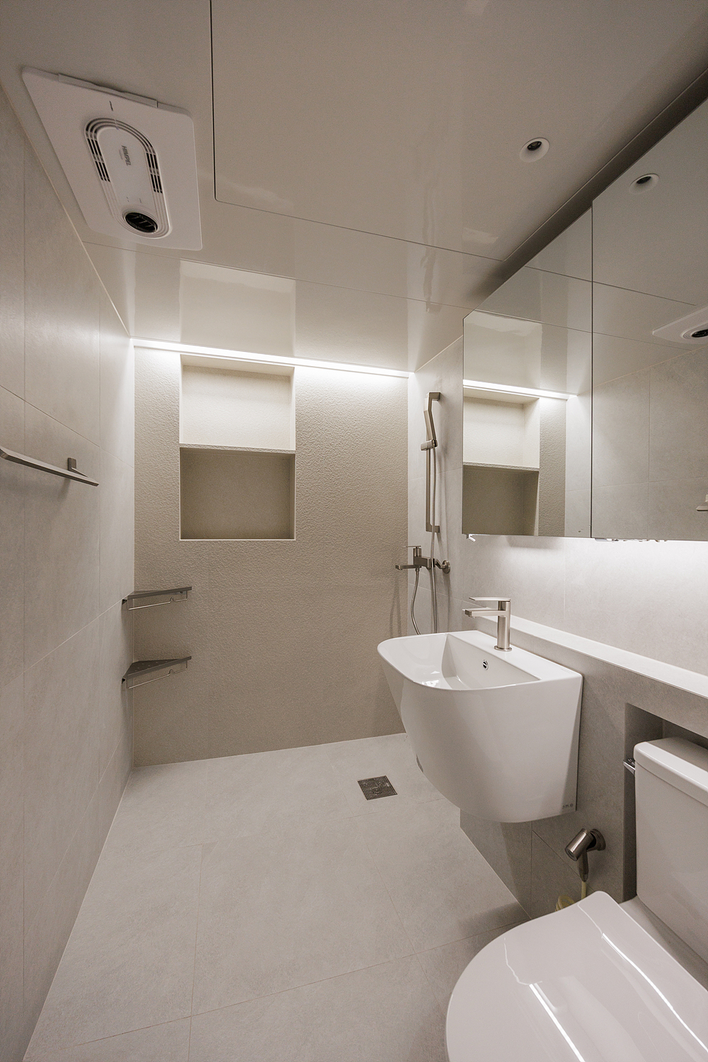 /user/i/idamdesign/editor/2606/773a9ec4f27fc89297e5f6420b09397a_1782102963_7974.jpg 이미지크게보기
