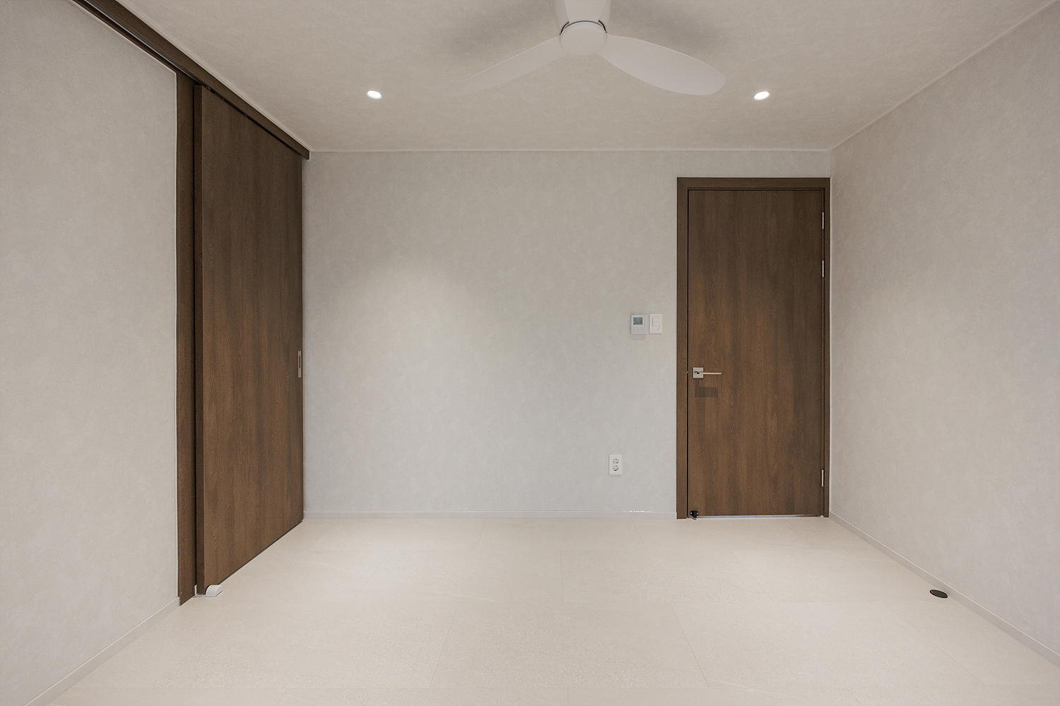 /user/i/idamdesign/editor/2606/773a9ec4f27fc89297e5f6420b09397a_1782102971_7633.jpg 이미지크게보기