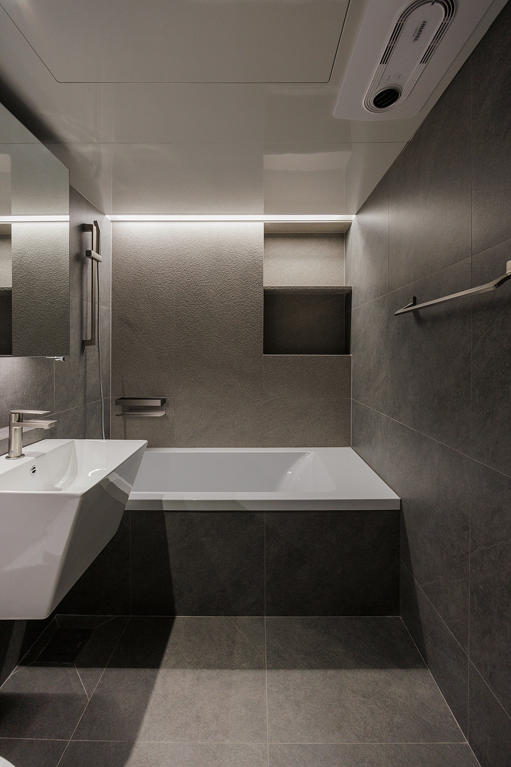 /user/i/idamdesign/editor/2606/773a9ec4f27fc89297e5f6420b09397a_1782102980_3163.jpg 이미지크게보기