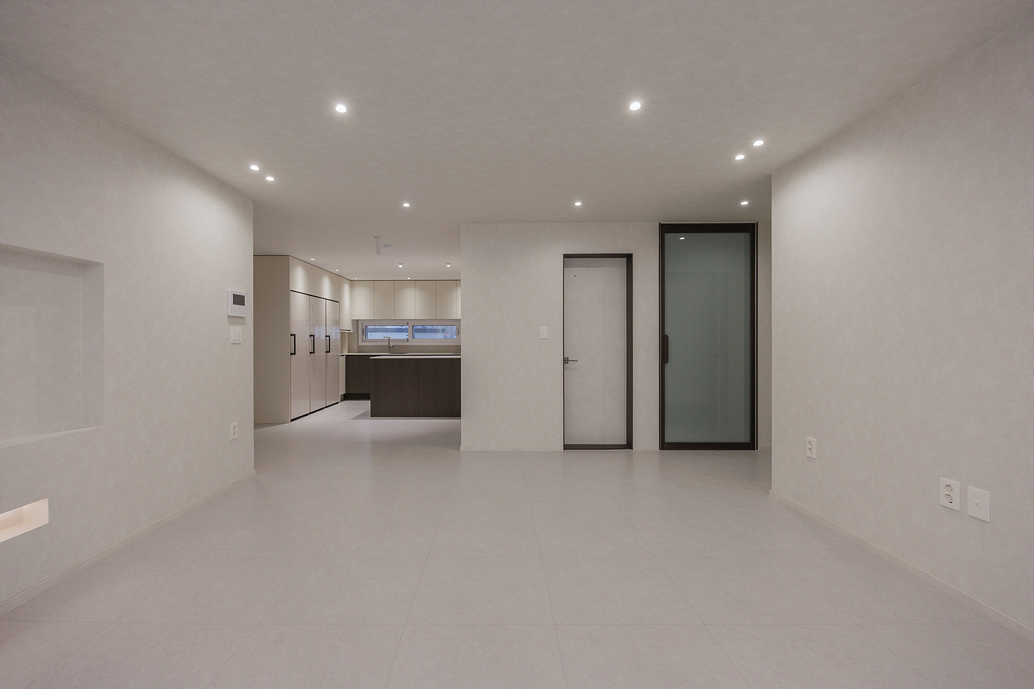 /user/i/idamdesign/editor/2606/d564d324df58f32044ef20c722c9b39e_1781487174_1103.jpg 이미지크게보기