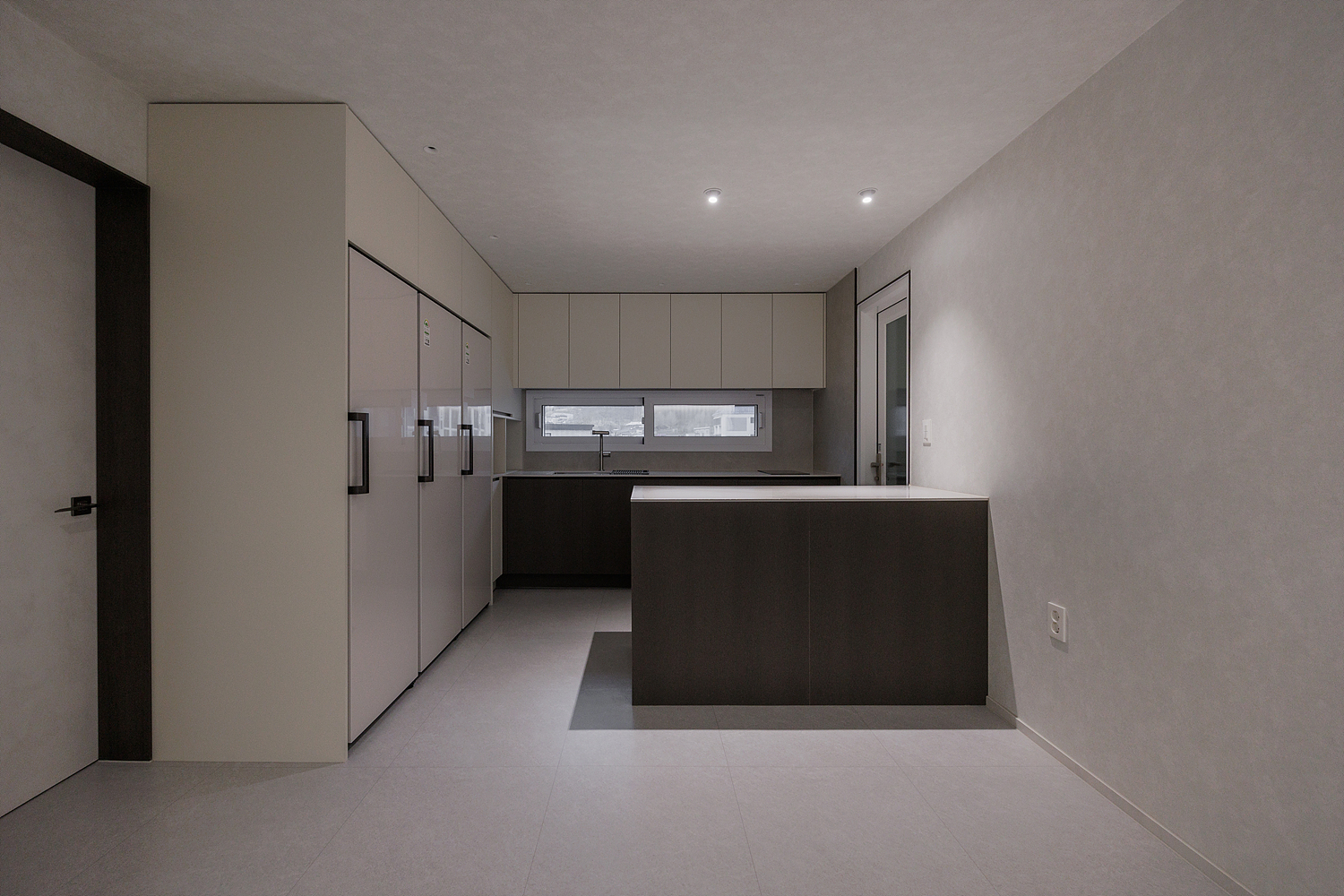 /user/i/idamdesign/editor/2606/d564d324df58f32044ef20c722c9b39e_1781487183_3182.jpg 이미지크게보기