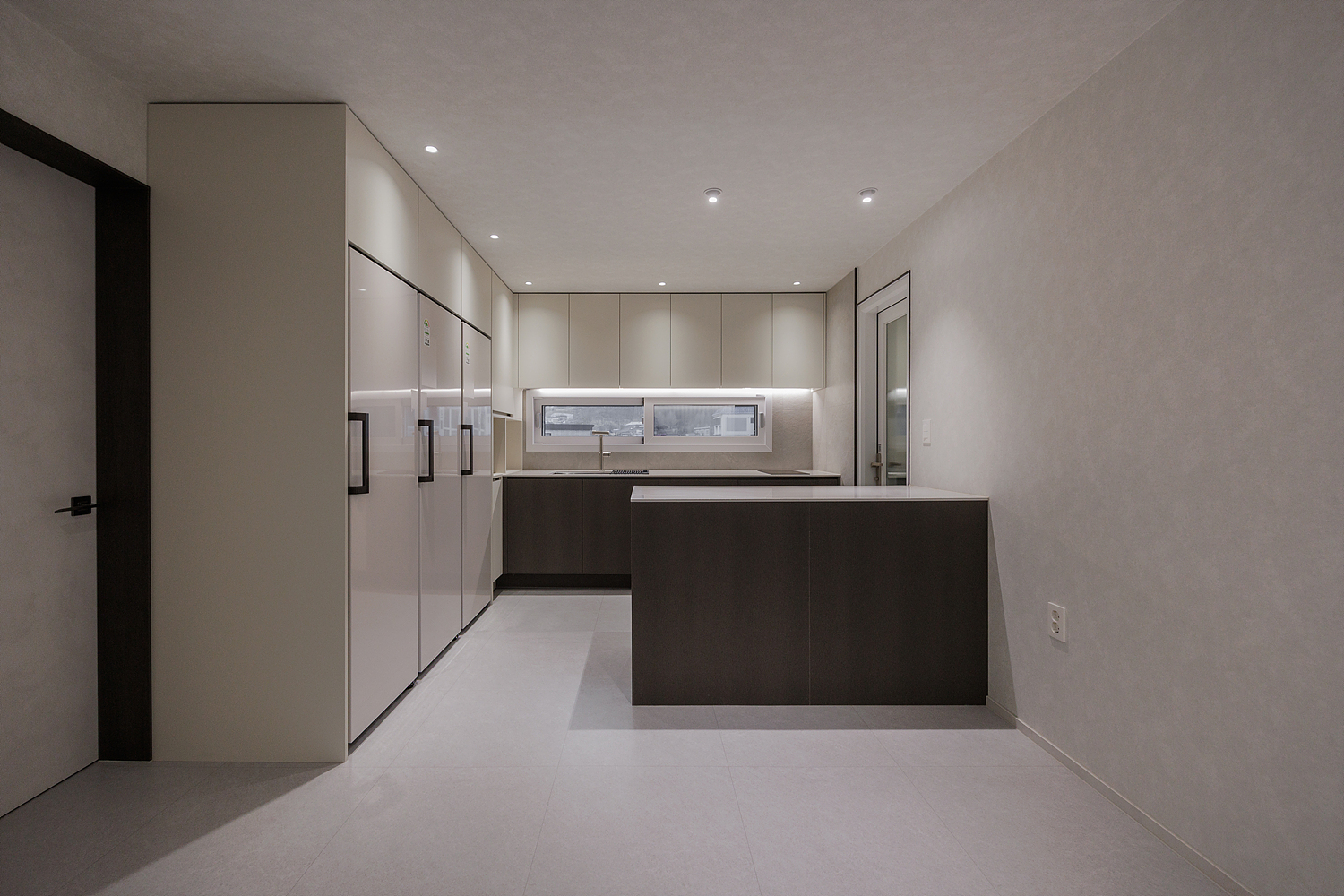 /user/i/idamdesign/editor/2606/d564d324df58f32044ef20c722c9b39e_1781487183_7376.jpg 이미지크게보기