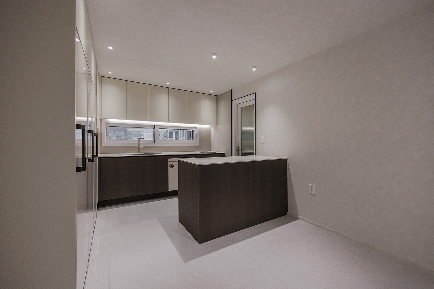 /user/i/idamdesign/editor/2606/d564d324df58f32044ef20c722c9b39e_1781487184_9049.jpg 이미지크게보기