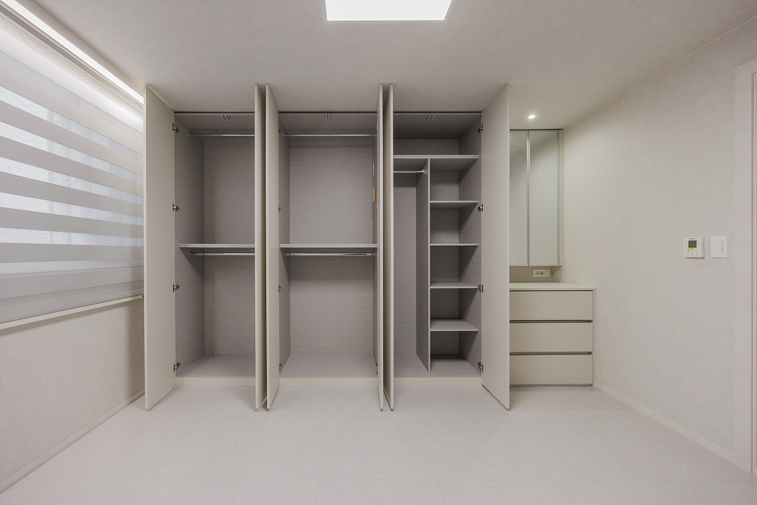 /user/i/idamdesign/editor/2606/d564d324df58f32044ef20c722c9b39e_1781487194_6672.jpg 이미지크게보기