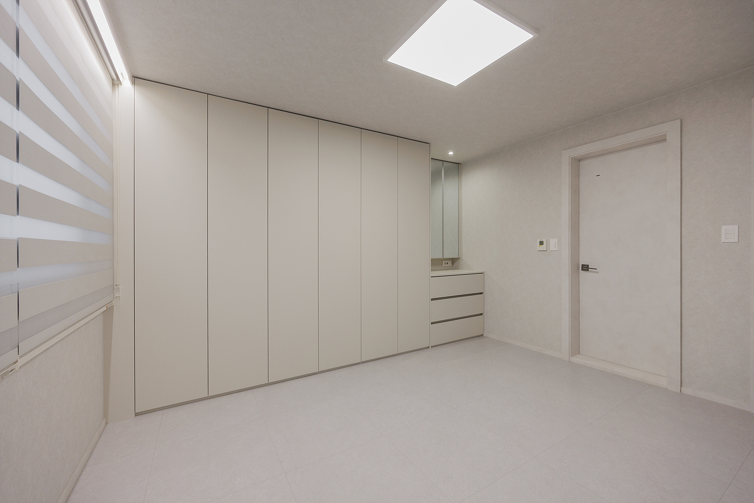 /user/i/idamdesign/editor/2606/d564d324df58f32044ef20c722c9b39e_1781487195_028.jpg 이미지크게보기