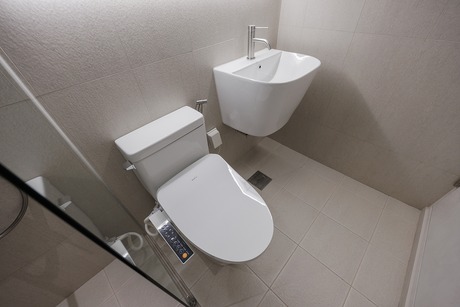/user/i/idamdesign/editor/2606/d564d324df58f32044ef20c722c9b39e_1781487214_4651.jpg 이미지크게보기
