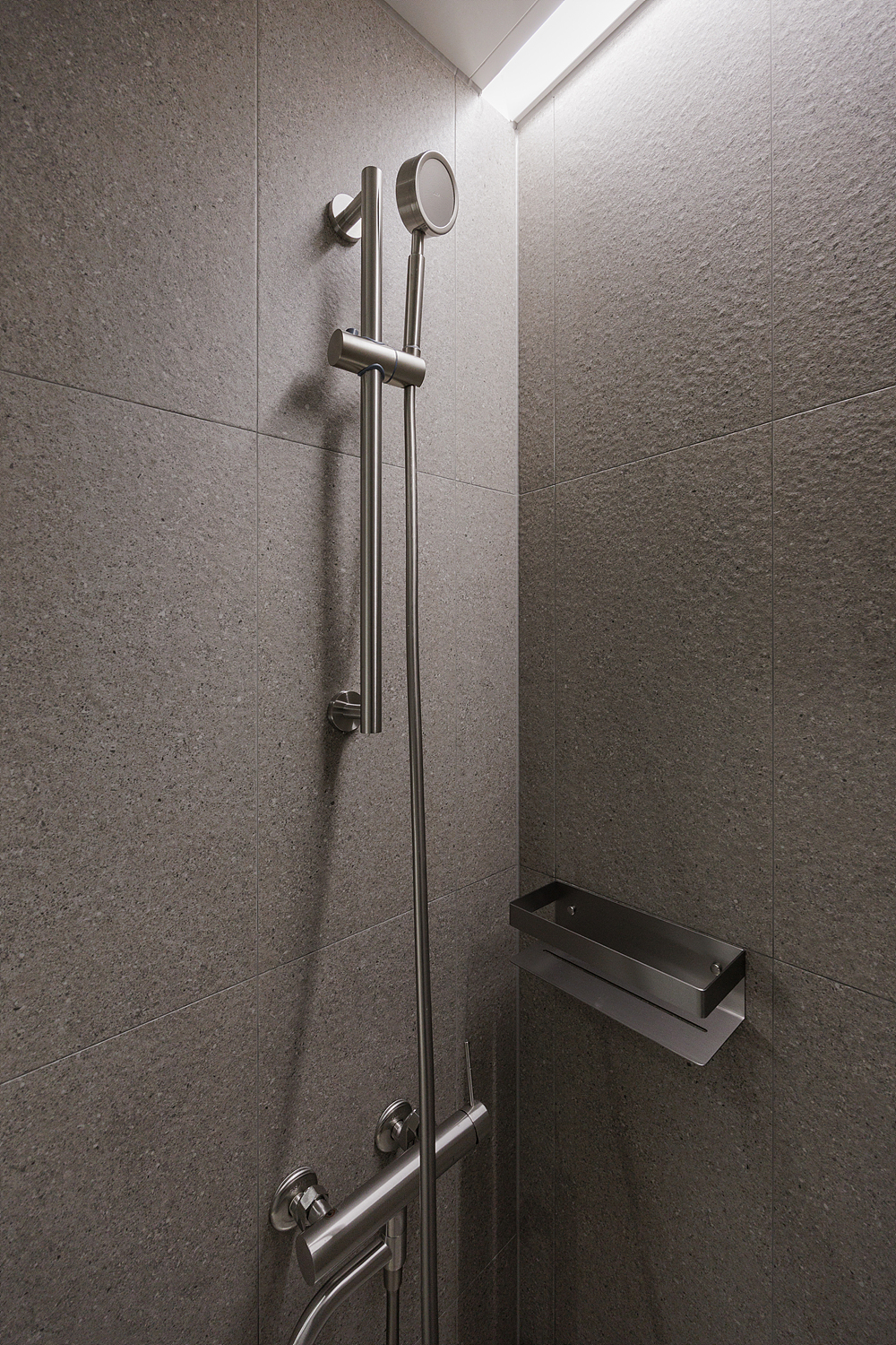 /user/i/idamdesign/editor/2606/d564d324df58f32044ef20c722c9b39e_1781487240_5429.jpg 이미지크게보기