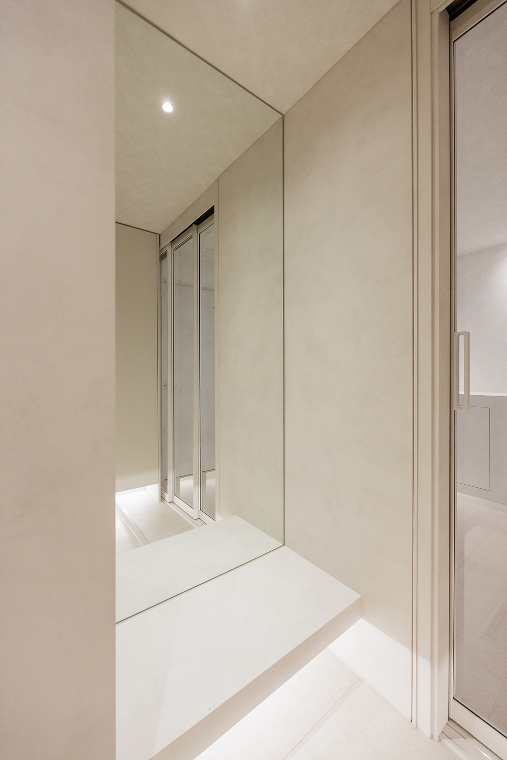 /user/i/idamdesign/editor/2607/0c468d6608680f1ed51bb2b0902ca32a_1784513297_8589.jpg 이미지크게보기