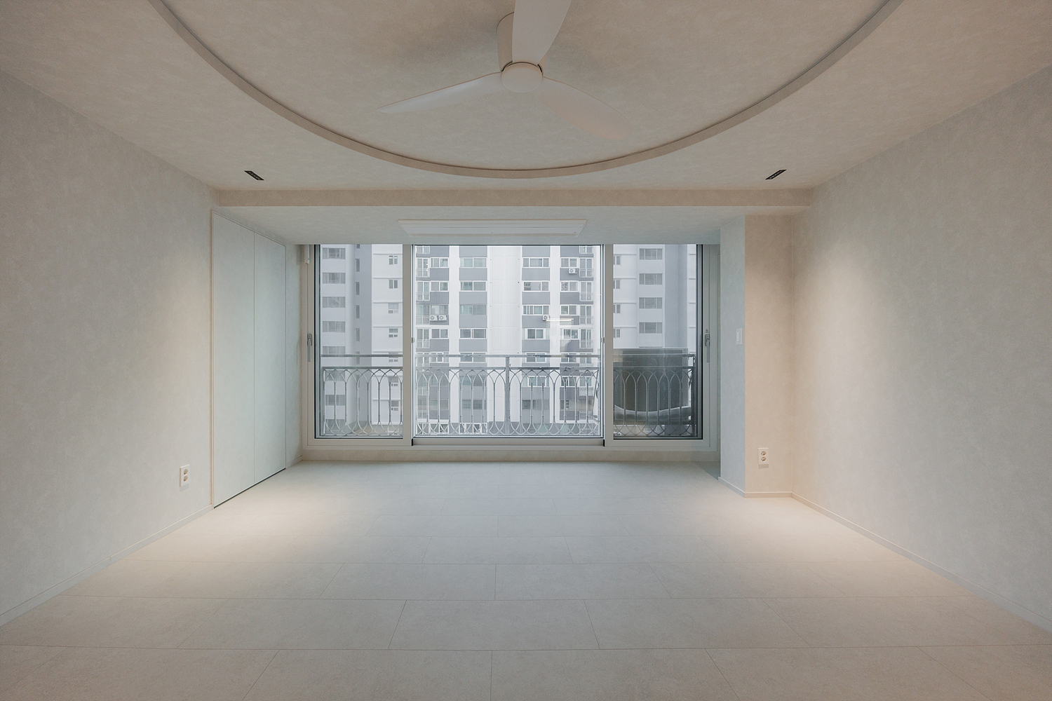 /user/i/idamdesign/editor/2607/0c468d6608680f1ed51bb2b0902ca32a_1784513319_3759.jpg 이미지크게보기