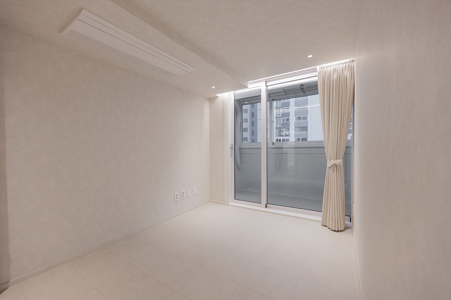 /user/i/idamdesign/editor/2607/0c468d6608680f1ed51bb2b0902ca32a_1784513393_0481.jpg 이미지크게보기