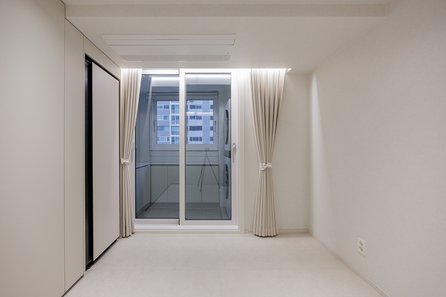 /user/i/idamdesign/editor/2607/0c468d6608680f1ed51bb2b0902ca32a_1784513409_3743.jpg 이미지크게보기