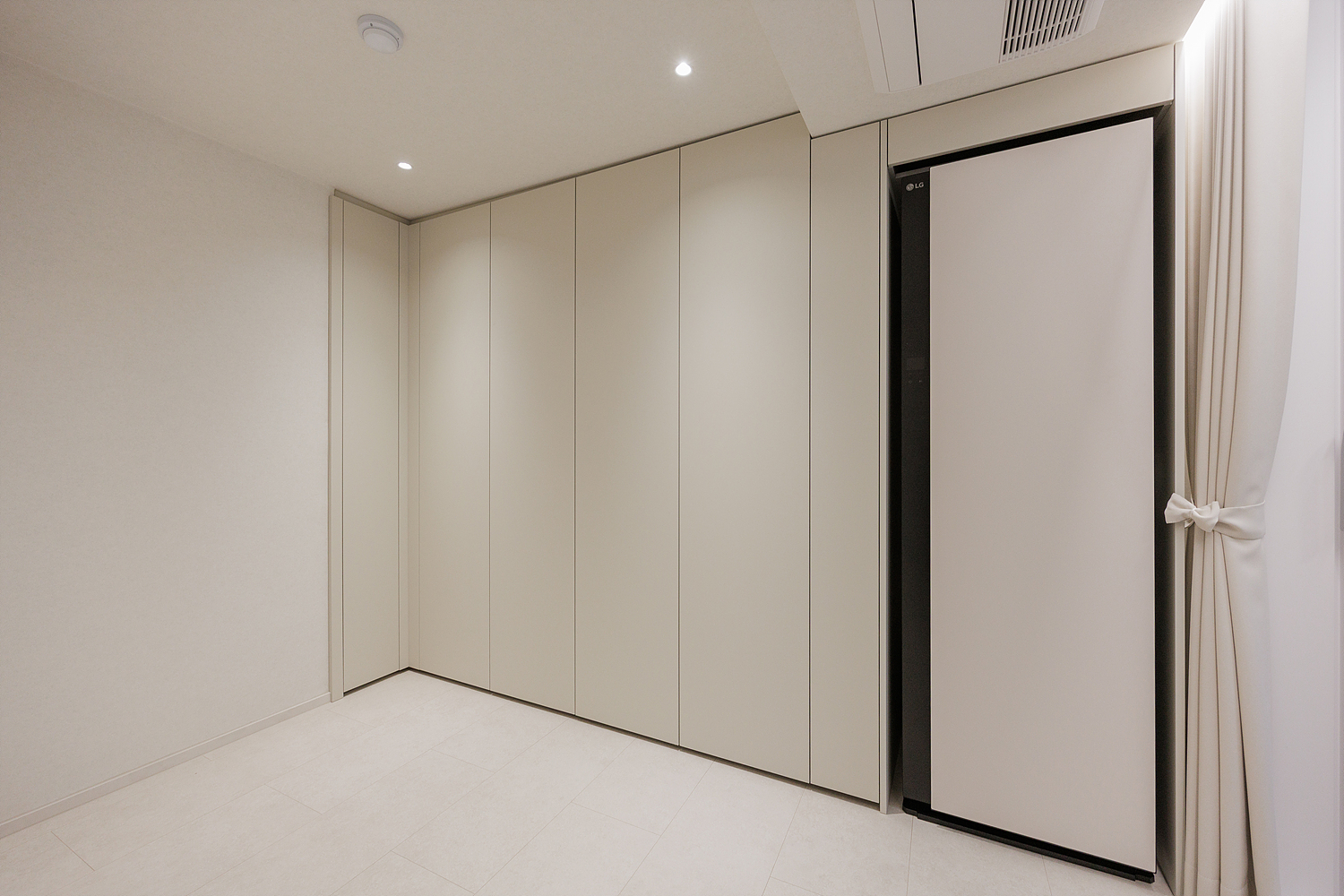 /user/i/idamdesign/editor/2607/0c468d6608680f1ed51bb2b0902ca32a_1784513409_9271.jpg 이미지크게보기