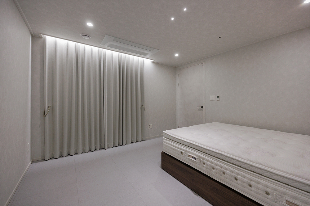 /user/i/idamdesign/editor/2607/22b6267dc49099aefc8a62872abb641b_1782883091_0948.jpg 이미지크게보기