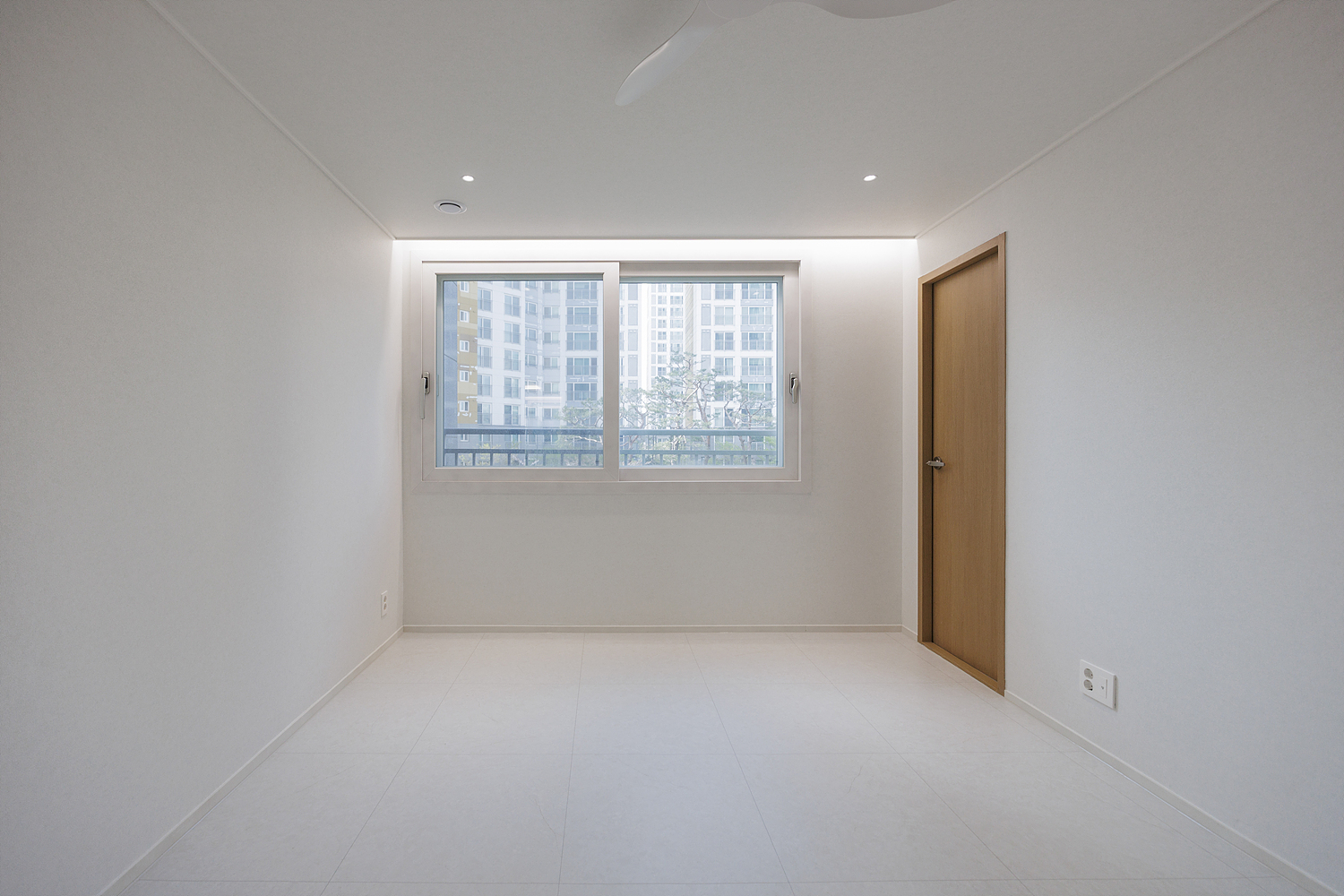 /user/i/idamdesign/editor/2607/eee0c91f272c006945396bc6747868cb_1784006004_9641.jpg 이미지크게보기