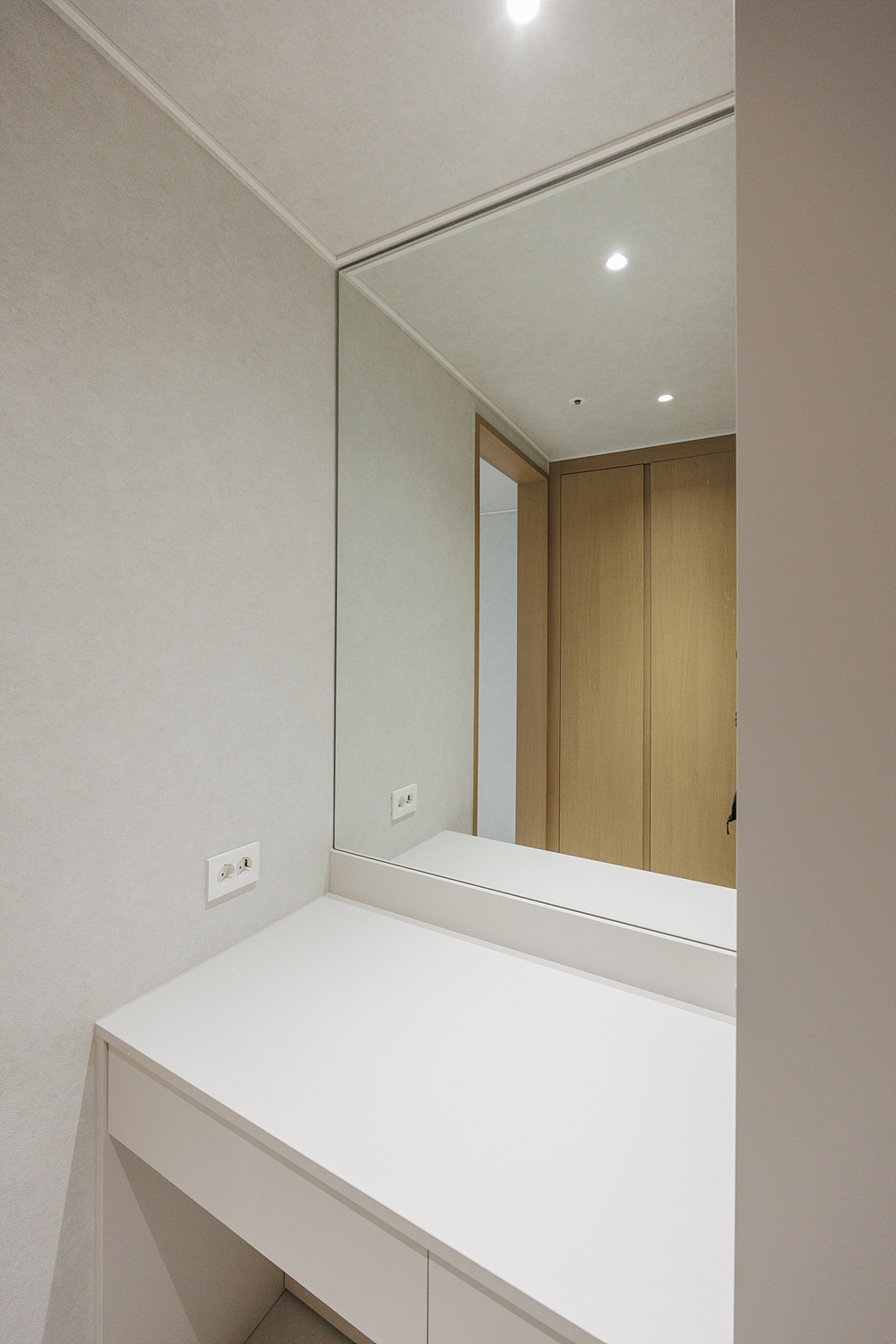 /user/i/idamdesign/editor/2607/eee0c91f272c006945396bc6747868cb_1784006023_1442.jpg 이미지크게보기