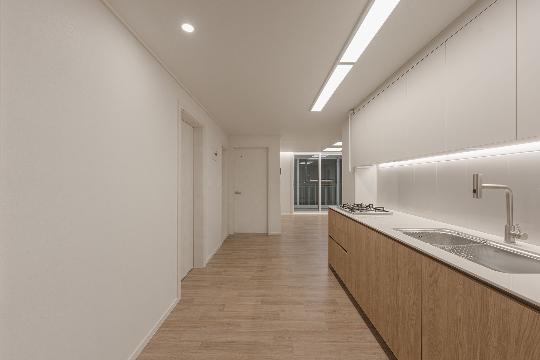 /user/i/idamdesign/editor/2608/15f4a275b51cfc1110e6bb34cade6205_1787806216_7212.jpg 이미지크게보기