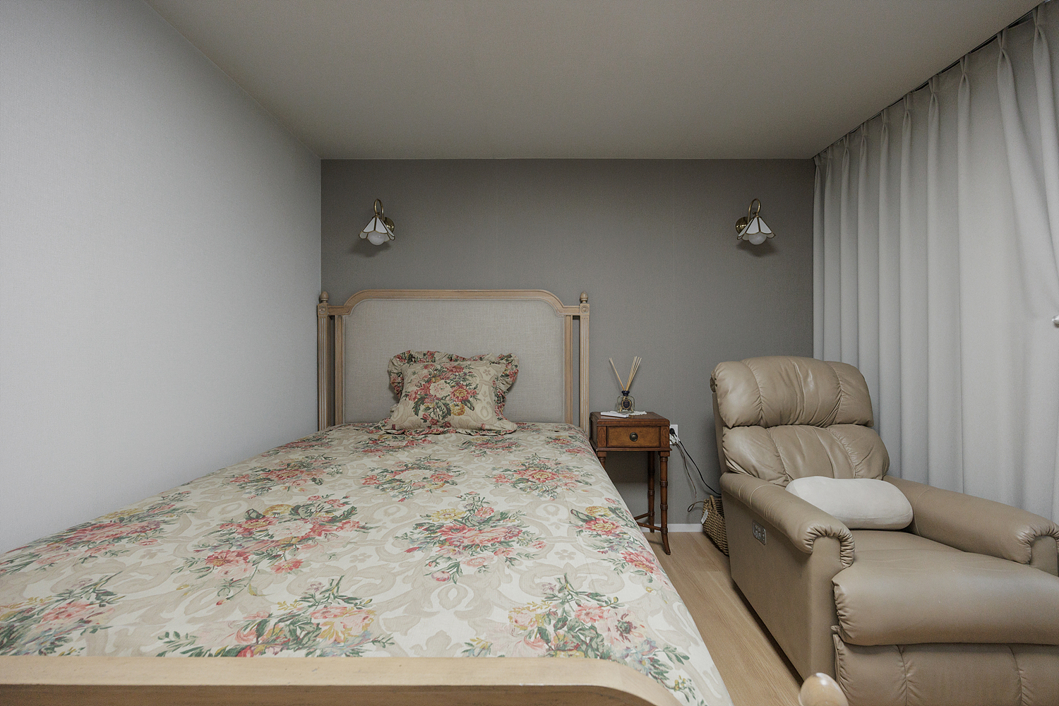 /user/i/idamdesign/editor/2608/6c6daeb4a80e1017660567b6977d3ea4_1785735138_6865.jpg 이미지크게보기