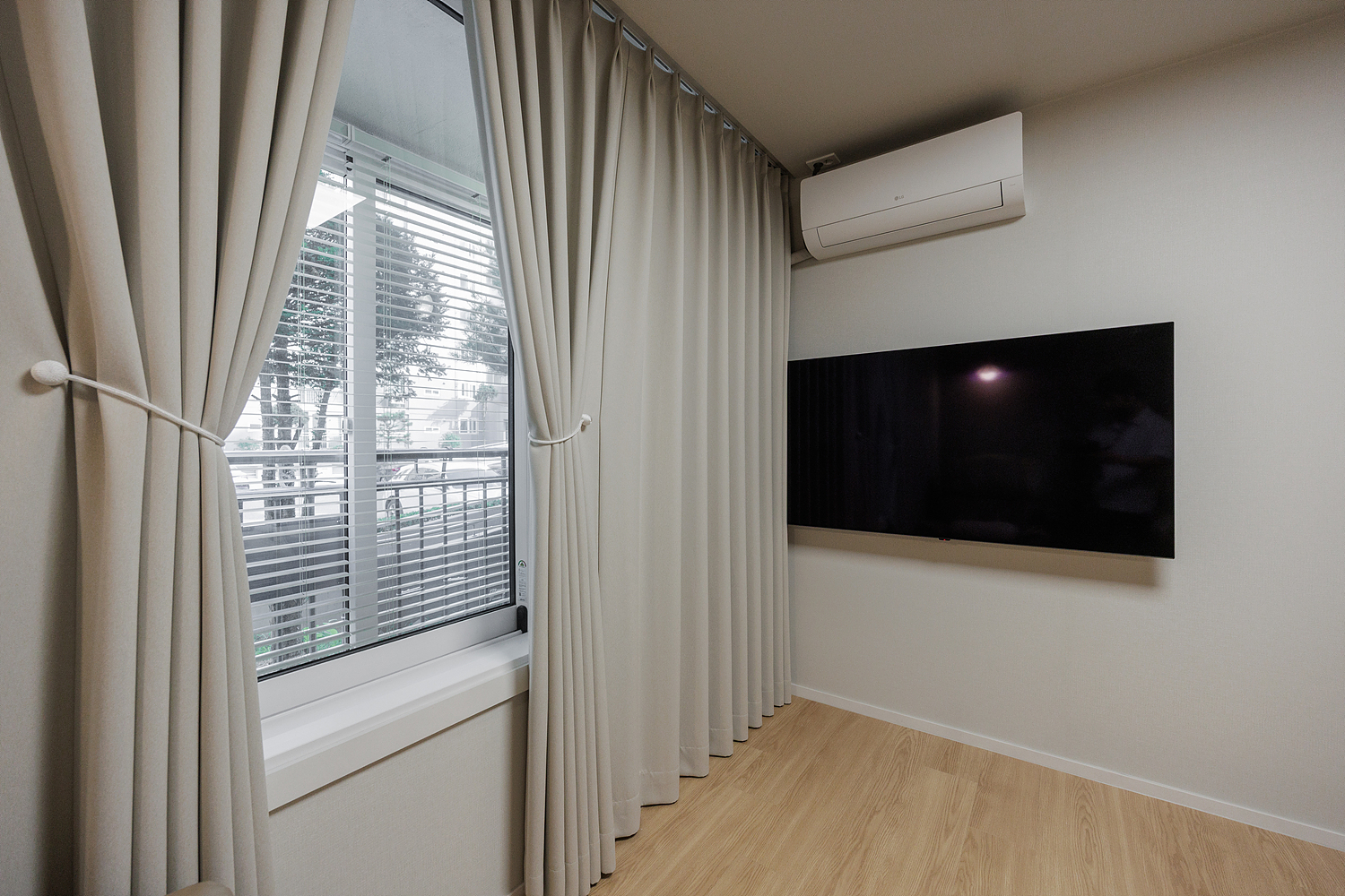 /user/i/idamdesign/editor/2608/6c6daeb4a80e1017660567b6977d3ea4_1785735139_373.jpg 이미지크게보기