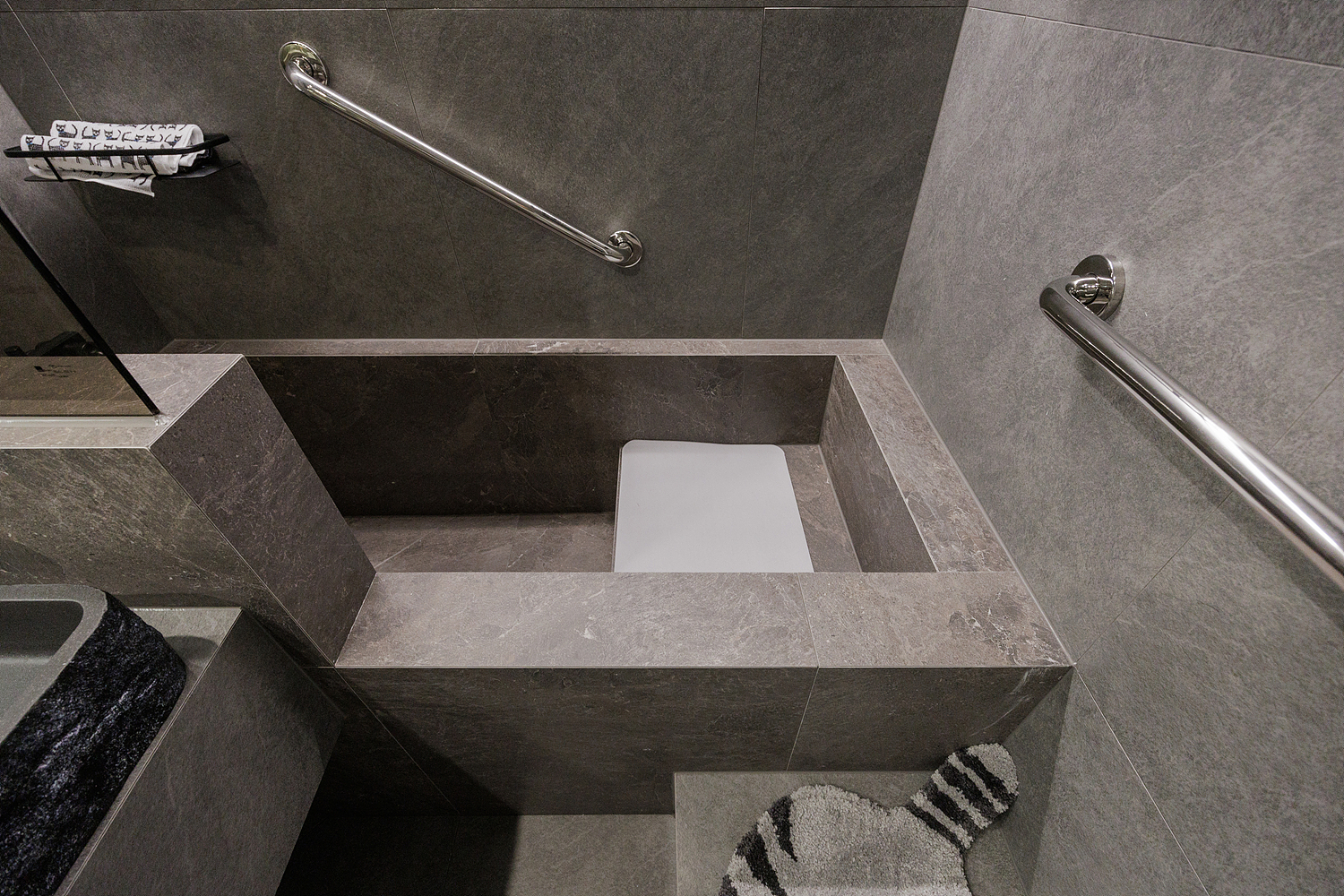 /user/i/idamdesign/editor/2608/6c6daeb4a80e1017660567b6977d3ea4_1785735143_7355.jpg 이미지크게보기