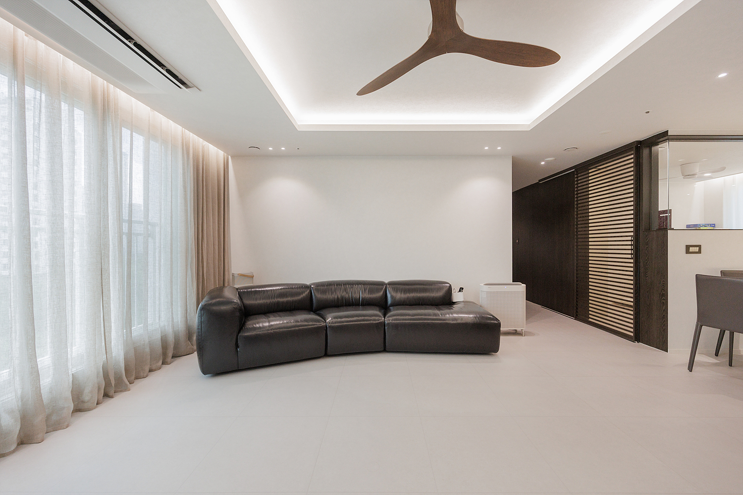 /user/i/idamdesign/editor/2608/bea605ea67853a95f4e1f304c043b6f3_1787539566_3907.jpg 이미지크게보기