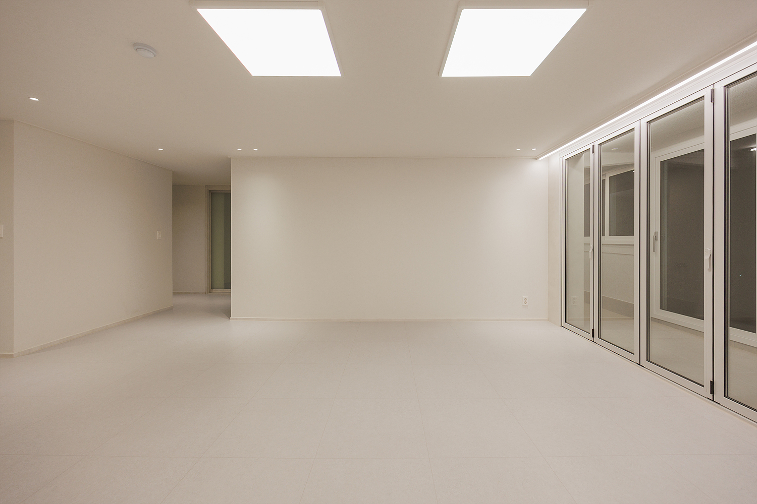 /user/i/idamdesign/editor/2608/c86547194f467bba3eec9dfed67e3c43_1788145141_7567.jpg 이미지크게보기