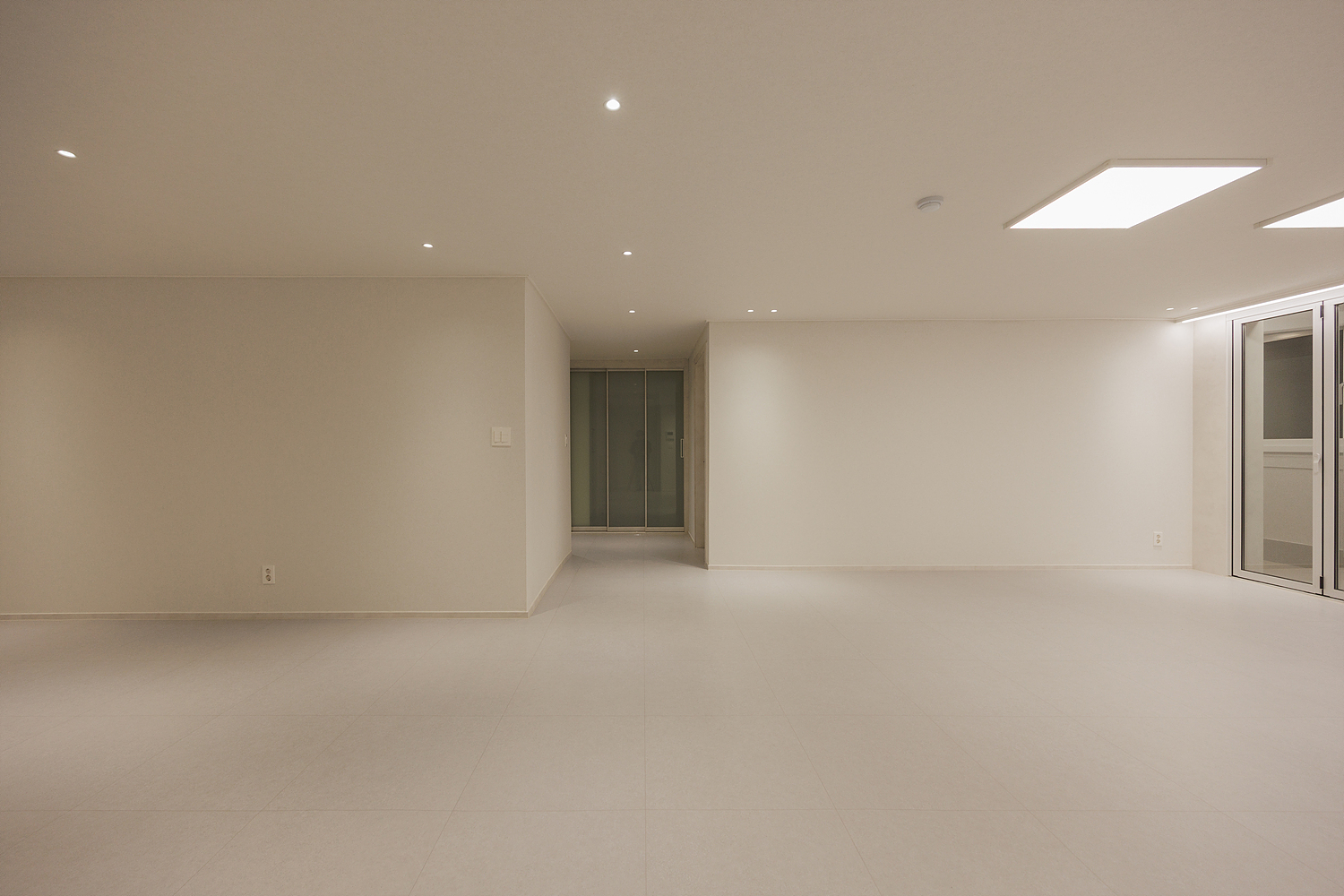 /user/i/idamdesign/editor/2608/c86547194f467bba3eec9dfed67e3c43_1788145141_9181.jpg 이미지크게보기