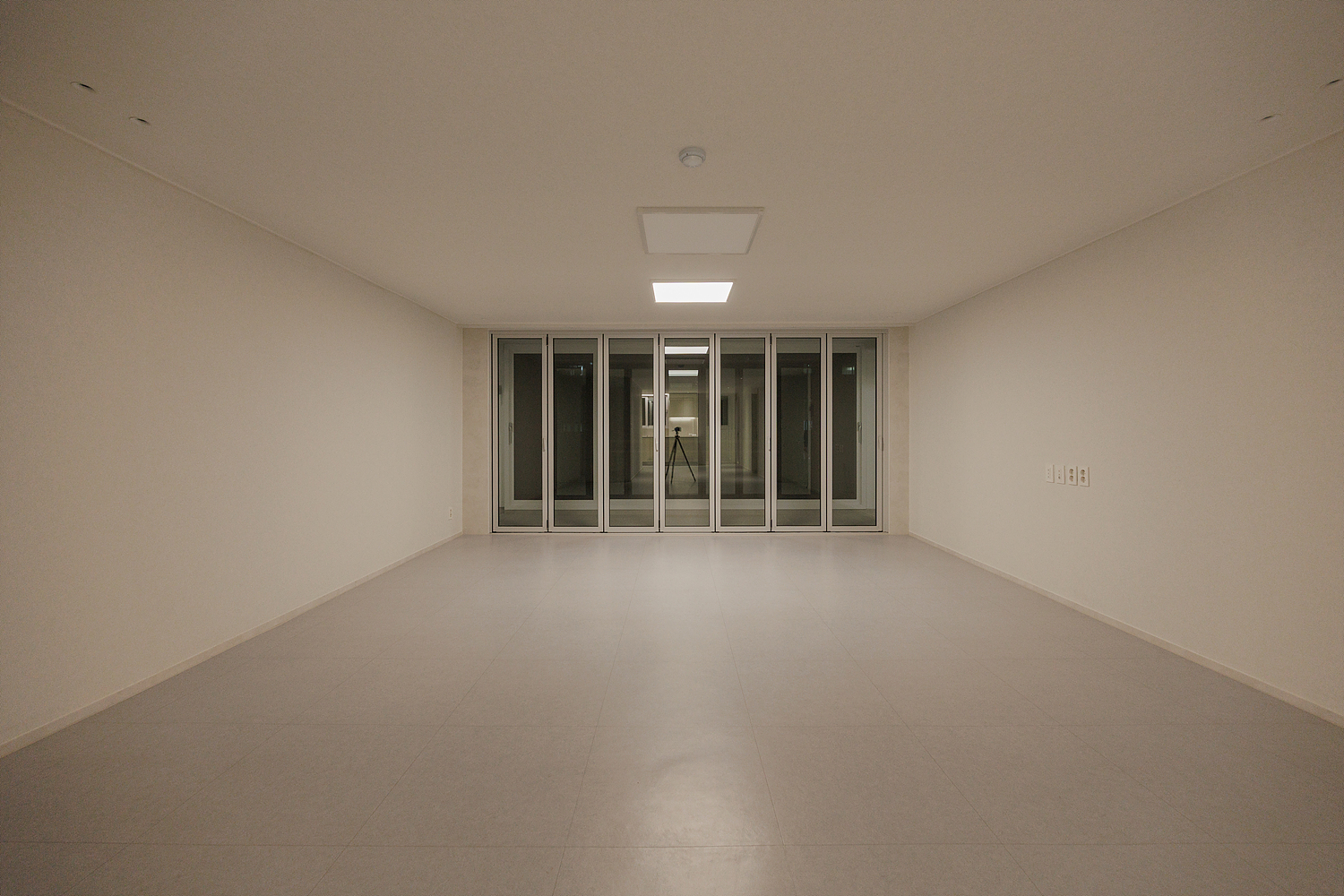 /user/i/idamdesign/editor/2608/c86547194f467bba3eec9dfed67e3c43_1788145142_6532.jpg 이미지크게보기