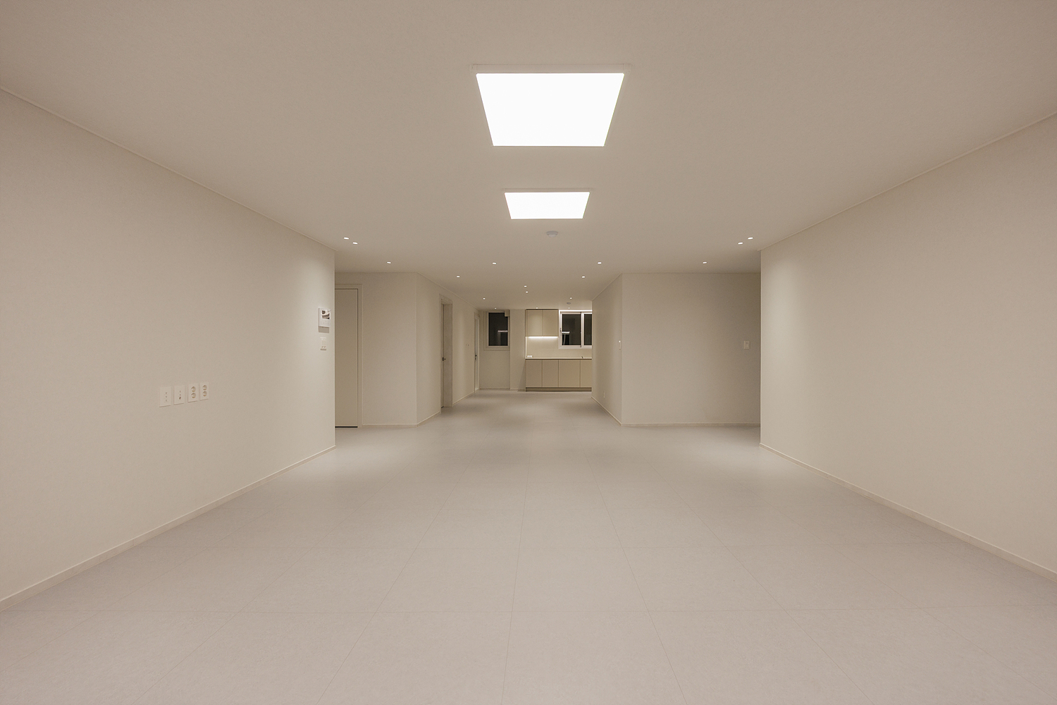 /user/i/idamdesign/editor/2608/c86547194f467bba3eec9dfed67e3c43_1788145150_0695.jpg 이미지크게보기