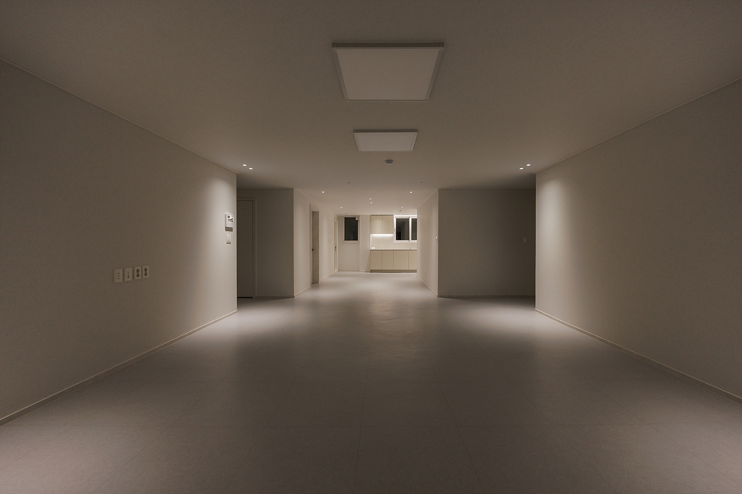 /user/i/idamdesign/editor/2608/c86547194f467bba3eec9dfed67e3c43_1788145150_284.jpg 이미지크게보기