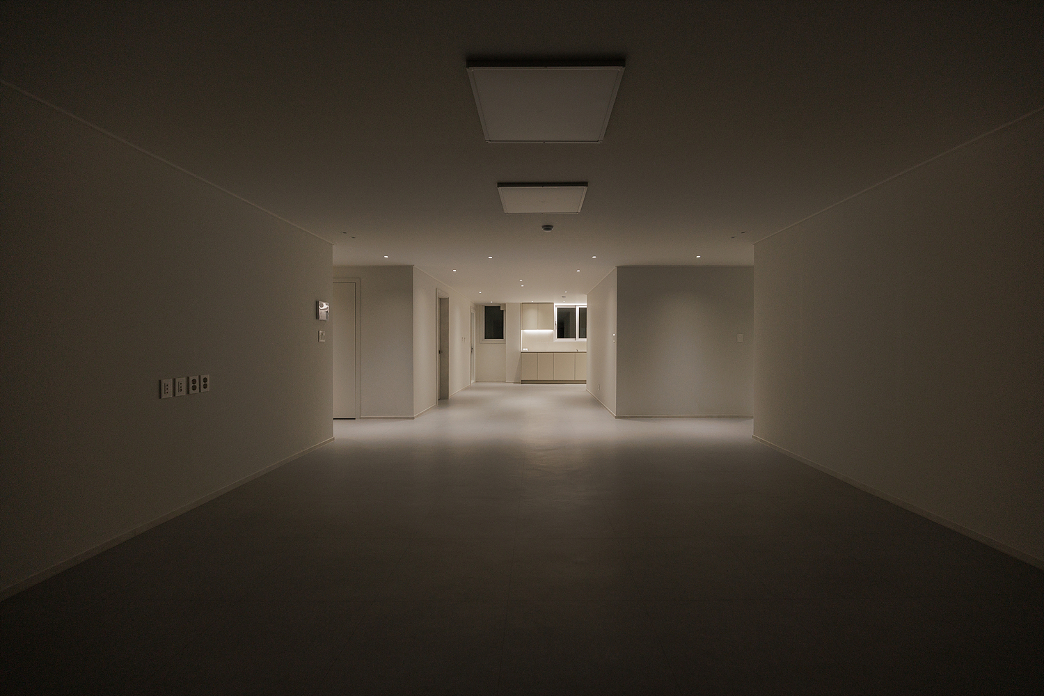 /user/i/idamdesign/editor/2608/c86547194f467bba3eec9dfed67e3c43_1788145151_091.jpg 이미지크게보기
