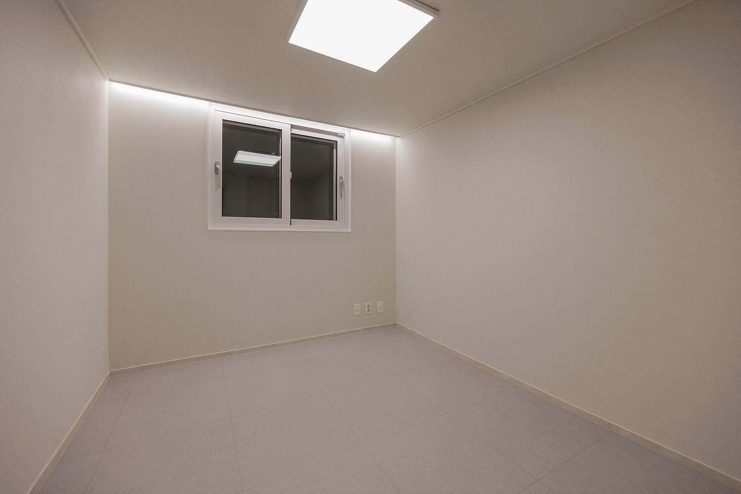 /user/i/idamdesign/editor/2608/c86547194f467bba3eec9dfed67e3c43_1788145185_8338.jpg 이미지크게보기