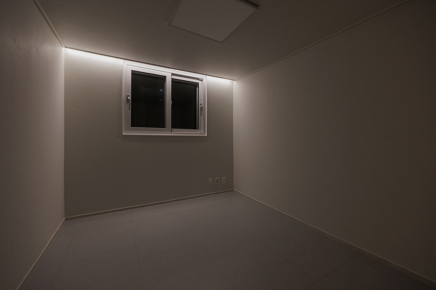 /user/i/idamdesign/editor/2608/c86547194f467bba3eec9dfed67e3c43_1788145186_008.jpg 이미지크게보기