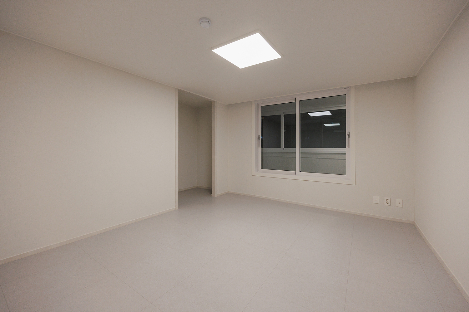 /user/i/idamdesign/editor/2608/c86547194f467bba3eec9dfed67e3c43_1788145200_6554.jpg 이미지크게보기