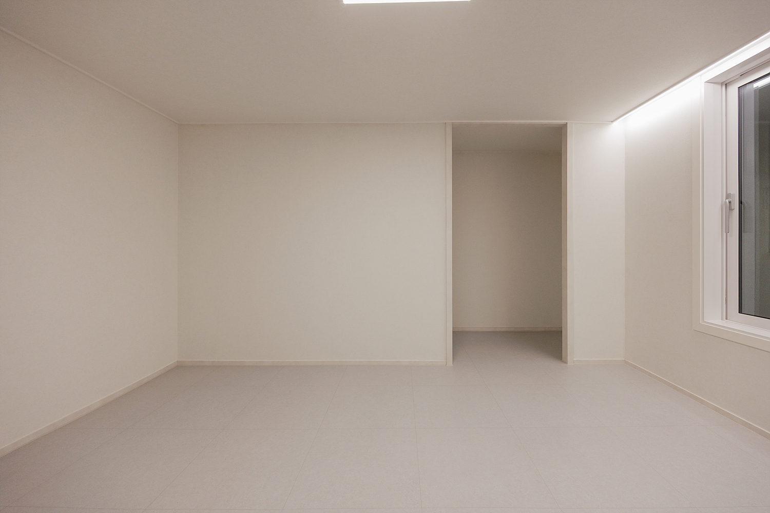 /user/i/idamdesign/editor/2608/c86547194f467bba3eec9dfed67e3c43_1788145201_355.jpg 이미지크게보기